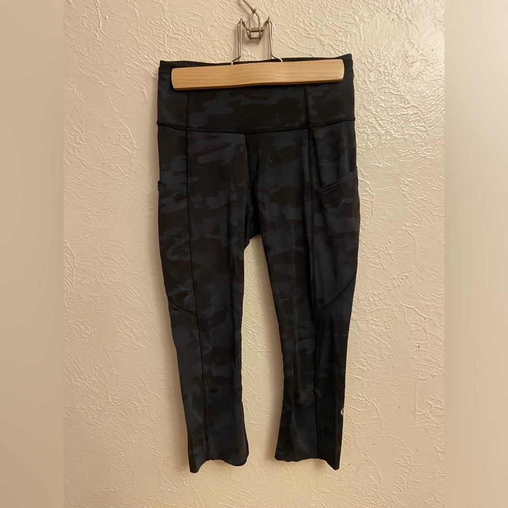 Lululemon Athletica cropped Leggings